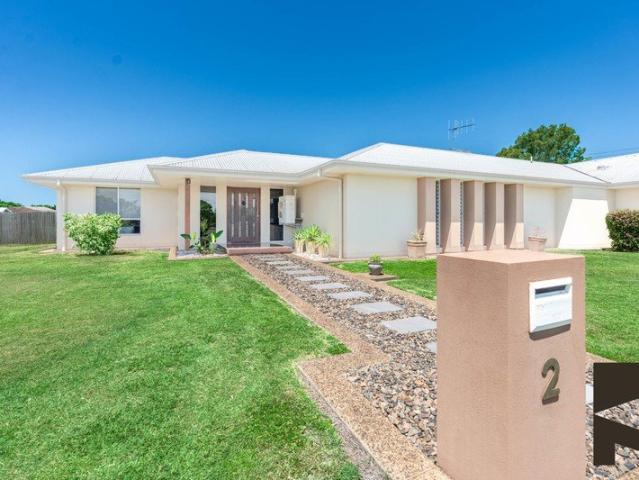 FULLY FURNISHED OPPORTUNITY WALK TO ST LUKES ANGLICAN SCHOOL