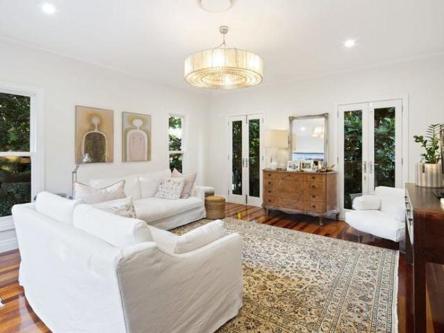 FULLY FURNISHED OR UNFURNISHED 6 OR 12 MONTH LEASE AVAILABLE