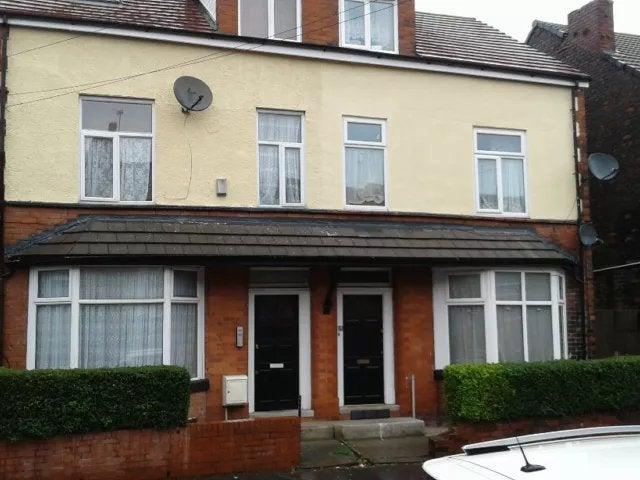 Fully Furnished Lovely 1st Floor 1 Bedroom Flat