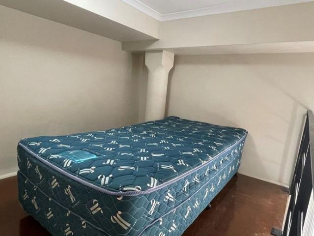 Fully Furnished Loft Apartment in the Heart of Broadway Student Precinct