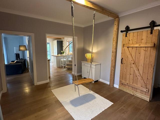 Fully furnished long stay apartment near Hanover Gehrden with parking, high speed internet and private garden