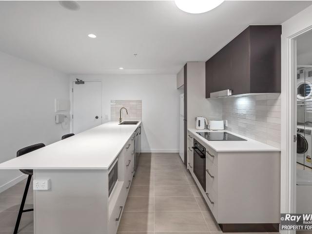 FULLY FURNISHED Level 3, 2 Bedroom 1 Bathroom Unit in The LOFT Apartments!
