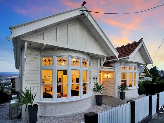 Fully Furnished Living in East Launceston