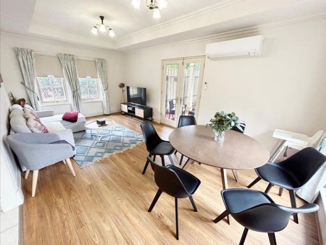 Fully Furnished Lifestyle Living in Blue Chip Linden Park