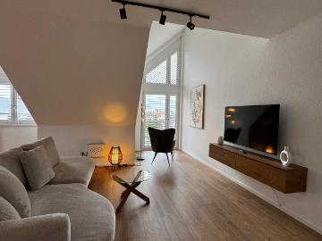 Freshly Renovated, Fully Furnished 2 Room Apartment in Aschaffenburg Damm First Occupancy