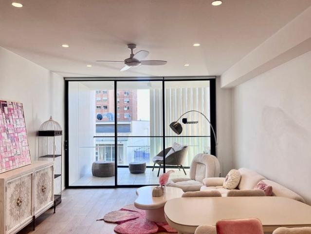 Fully Furnished! Luxury One Bedroom Apartment with North facing Sunlight 703/109 Oxford Street, Bondi Junction