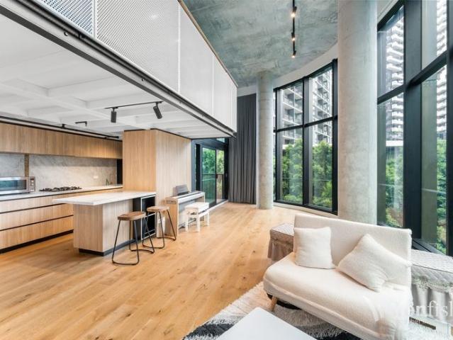 Fully Furnished Luxury and Light: A Signature Escala Loft Residence