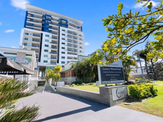 Fully Furnished Luxury Apartment with Spectacular Bay Views!