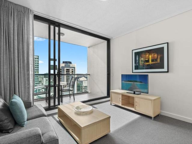 Fully Furnished Luxury Apartment in the Heart of Brisbane City