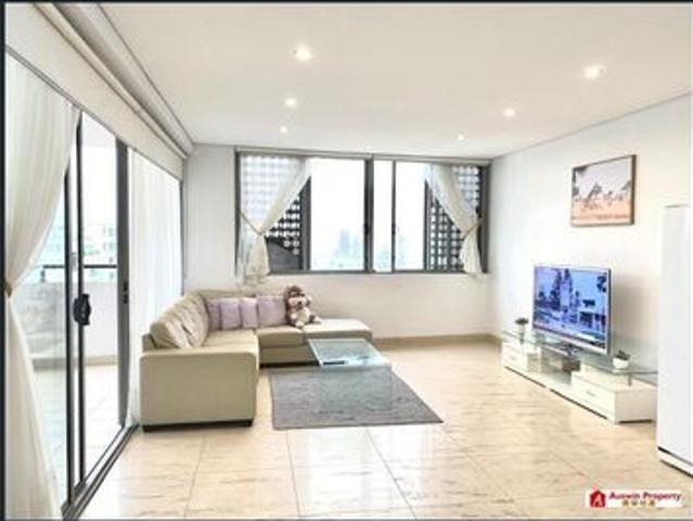 Fully Furnished Luxury Dual Level Penthouse with Breathtaking Ocean Views