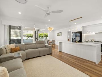 Fully Furnished Luxury Living in the Heart of Spring Mountain