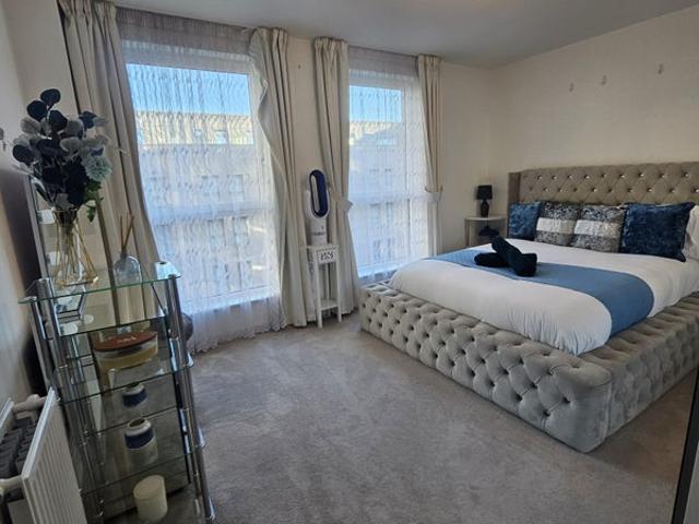 Fully Furnished Luxury Living Station =5 minutes