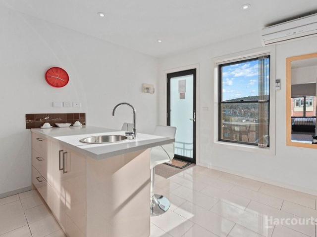 Fully Furnished Luxury Studio Apartment With Views