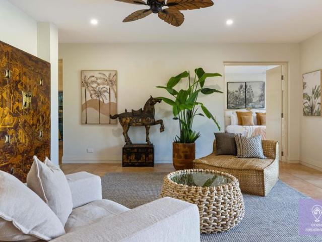 Fully Furnished Luxury Sub Penthouse with Breathtaking Ocean Views