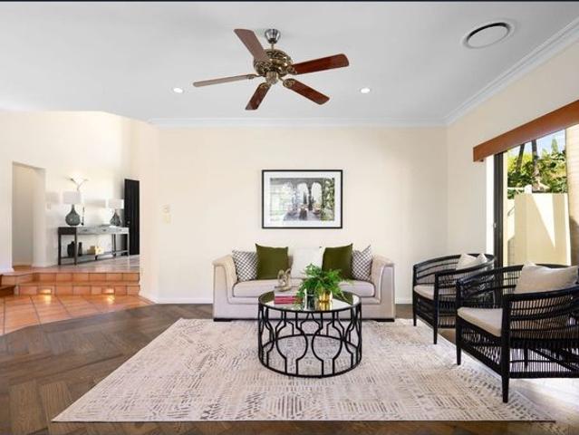 Luxury Without Compromise | Fully Furnished Prestige Waterfront Living in Sovereign Islands