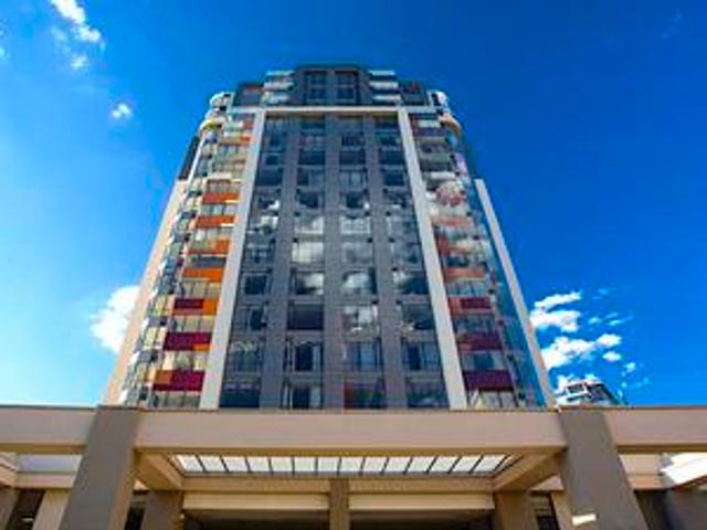 fully furnished luxury 2 bedroom 2.5.