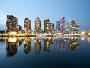Fully Furnished Luxury 2 Bedrooms and 2 Bathrooms Harbour Living Apartment!