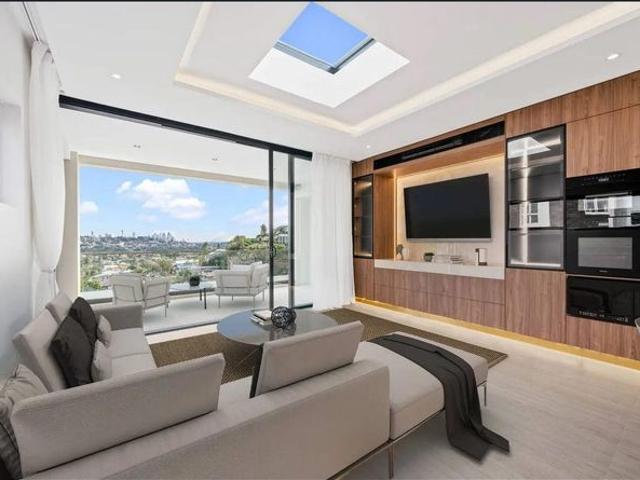 Fully Furnished Luxury 4 Bed Home – Dover Heights | 3 Month Lease Only