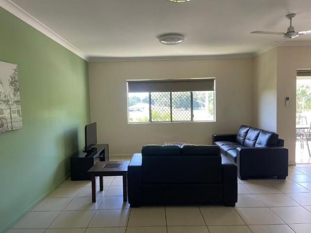 Fully Furnished Modern Apartment In Townsville