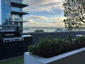 Fully Furnished Modern Apartment Living in Prime South Perth Location