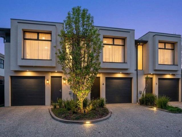 Fully Furnished Modern Comfort Low Maintenance