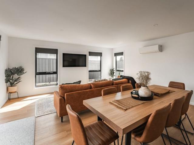 Fully Furnished, Modern & Easy Care Living