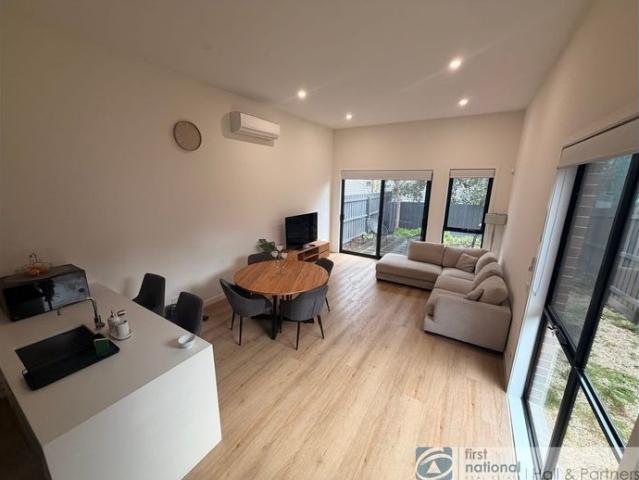 Fully Furnished Modern Townhouse