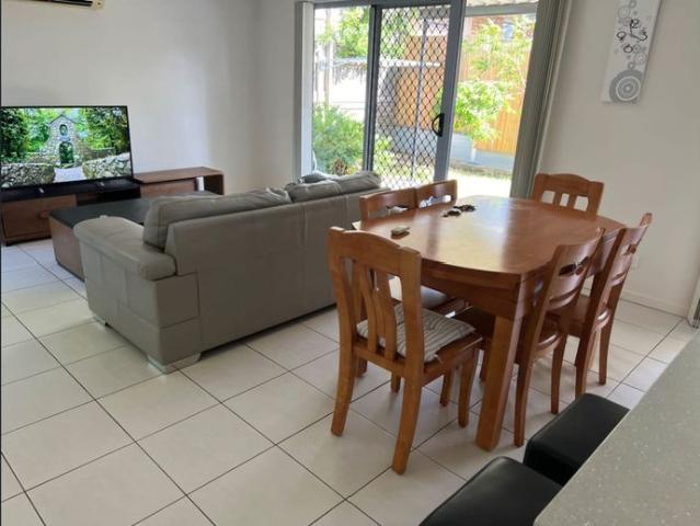 Fully Furnished Modern Townhouse for rent in Calamvale