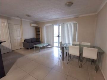 Fully furnished Modern 2 Bedroom Apartment in Prime Location