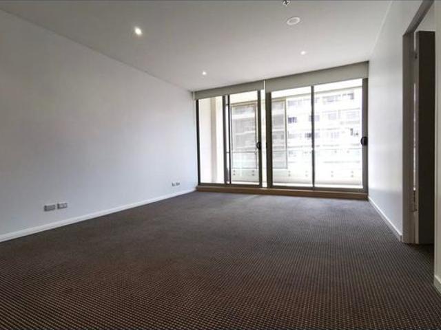 Fully Furnished Modern 3 Bedroom Apartment in Zetland
