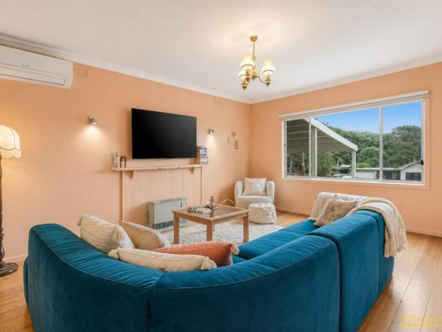 Fully furnished, Med Term Rental, Rosebud