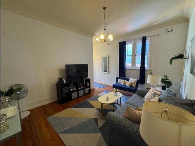 Fully Furnished North Bondi Semi with Large Backyard – Walk to Beach & Village Lifestyle