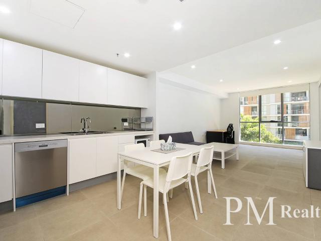 Fully Furnished, North Facing Apartment in Prime Location Possible 2nd Bedroom