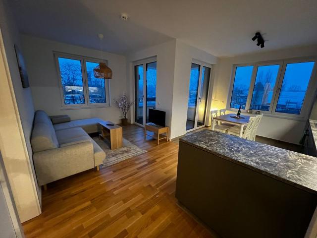 Fully Furnished New Build Apartment with South Facing Balcony, Elevator & Panoramic View – Berlin Lichtenberg, Berlin Amsterdam Apartments for Rent