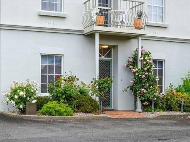 Fully Furnished Secure Peaceful Location Within Walking Distance to The CBD