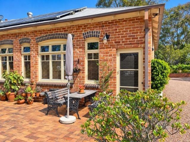 Fully Furnished Self Contained Flat in Peaceful Eraring