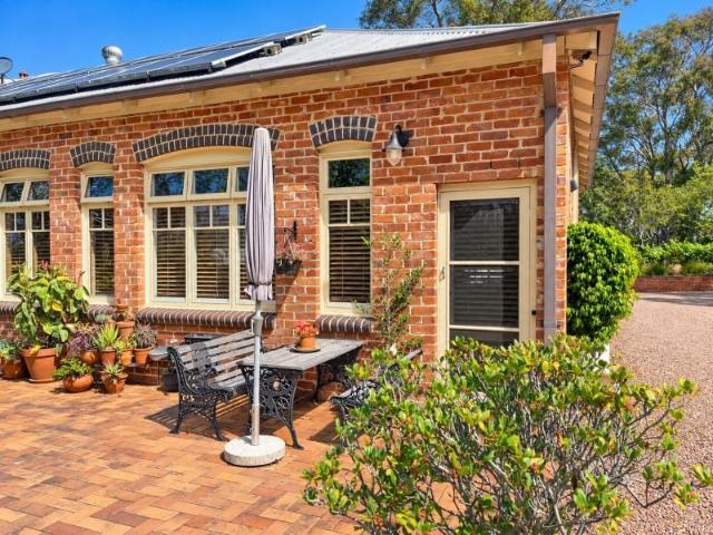 Fully Furnished Self Contained Flat in Peaceful Eraring