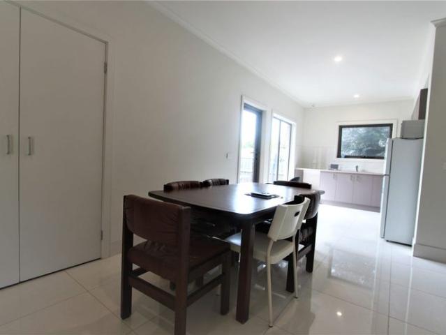 FULLY FURNISHED SELF CONTAINED ROOM ALL BILLS INCLUDED in rent for gas, water, electricity and internet