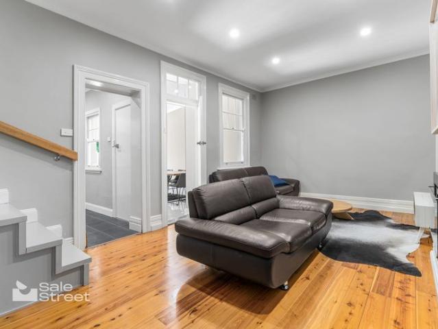 Fully Furnished & Serviced Central Terrace Home