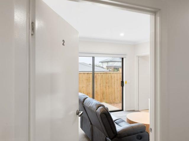 Fully Furnished Shared Living All Bills Included