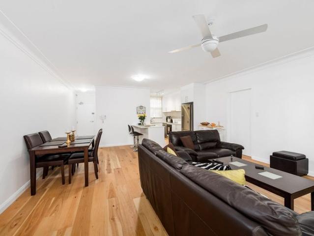 FULLY FURNISHED SHORT TERM APARTMENT WITH PARK & WATER VIEWS IN PRIME LOCATION
