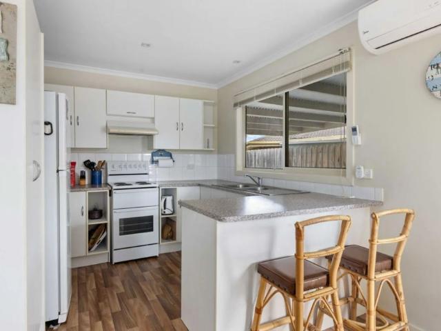 Fully Furnished Short Term Lease