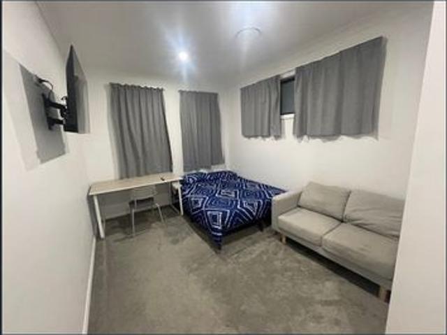 Fully Furnished Single Rooms For Rent All Bills Included!