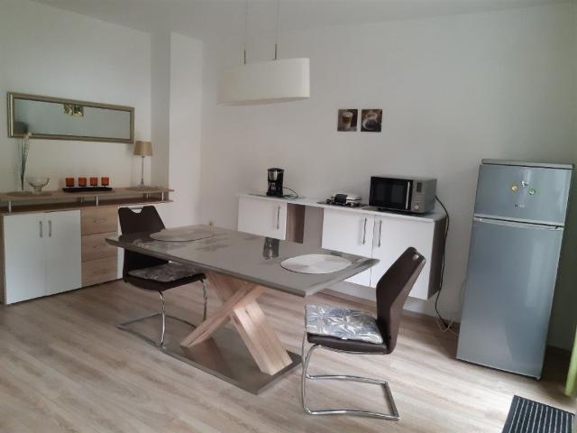 Fully furnished spacious apartment in Essen, Essen Amsterdam Apartments for Rent
