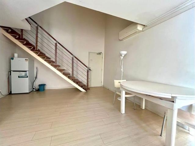 Fully Furnished Spacious Multi Level City Living in a Prime Adelaide Location
