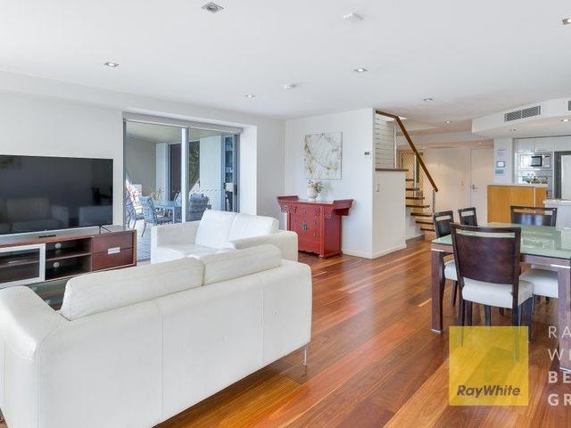 Fully Furnished Spacious Penthouse located at Trilogy Surfers Paradise