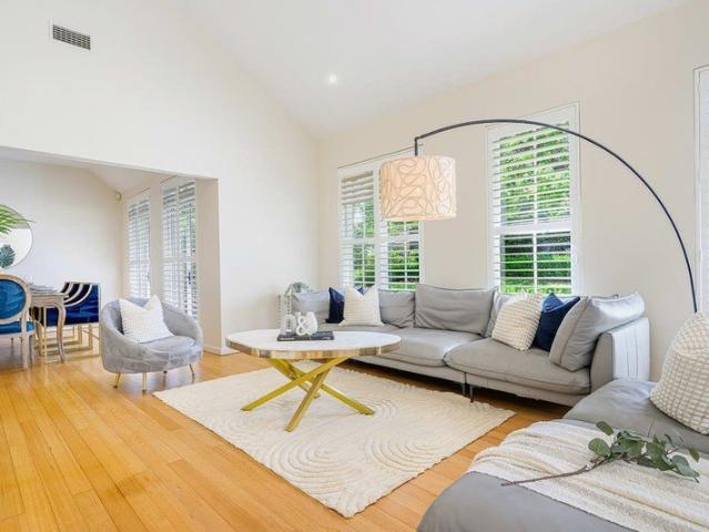 Fully Furnished Spacious Retreat in Turramurra with Pool & Tennis Court