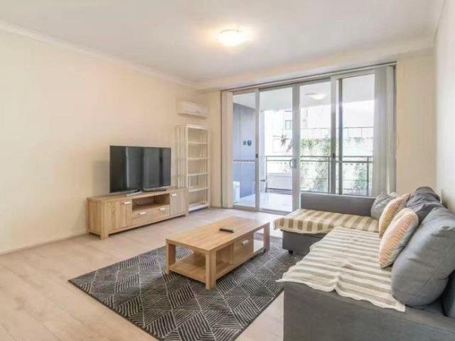 Fully furnished Spacious Two Bedroom Living with Study
