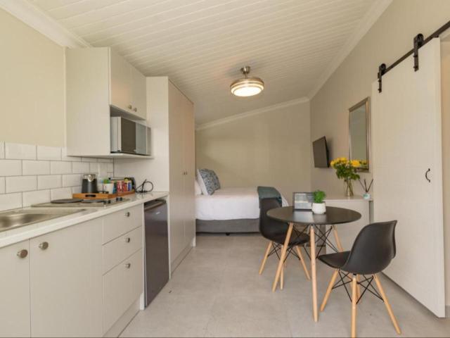 Fully Furnished Student Unit To Rent – Close to UWC