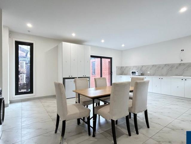 Fully Furnished Student Accommodation, One Person in Each Room. $290pw Shared Bathroom